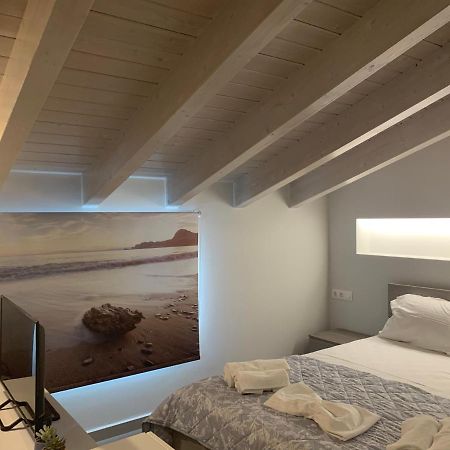 Terpsichore Boutique Bright New Sofita Studios And Appartment Dassia  Buitenkant foto